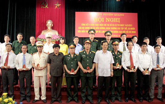 Tuyên Quang biểu dương tập thể, cá nhân học tập và làm theo gương Bác